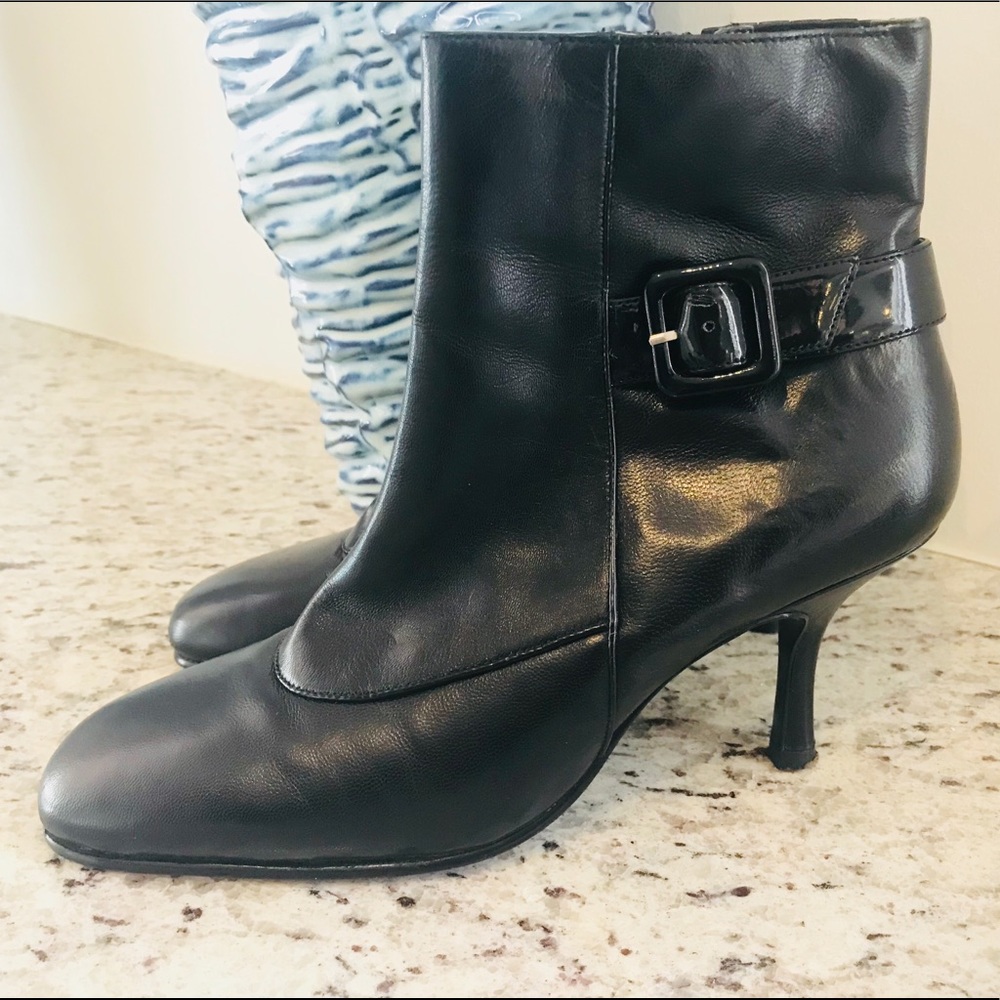COPY - Black Aerosole Boots sz 6